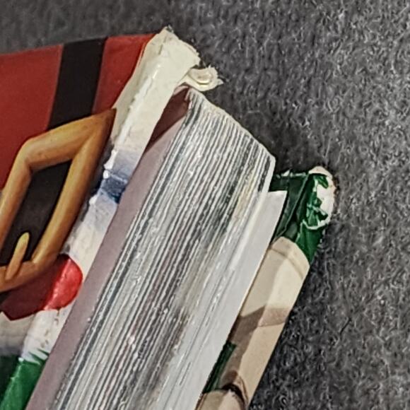 DISNEY CHRISTMAS STORYBOOK COLLECTION - Hardcover, By Disney Books 2014 - Picture 8 of 12